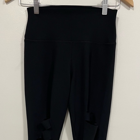 Alo Yoga High Waist Ripped Warrior Leggings Black S - Picture 10 of 16